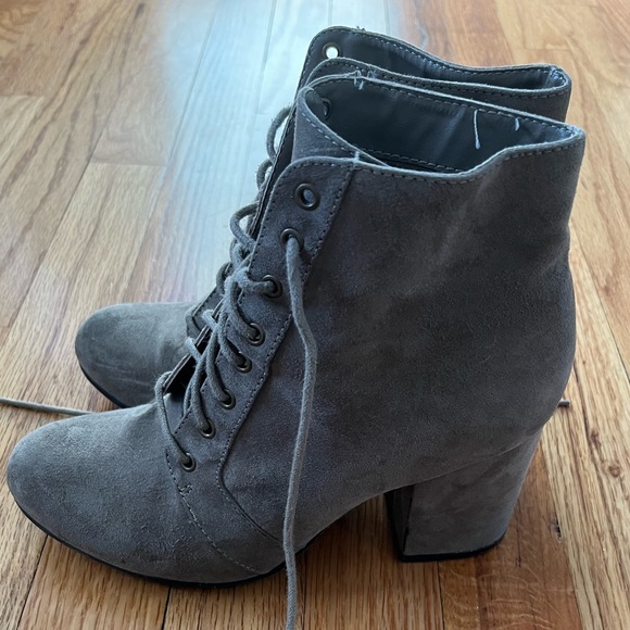 Wedge Booties 🥾 - Picture 5 of 5